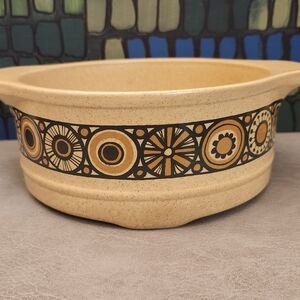 Artisan Tan Bakeware Dish with Decorative Pattern